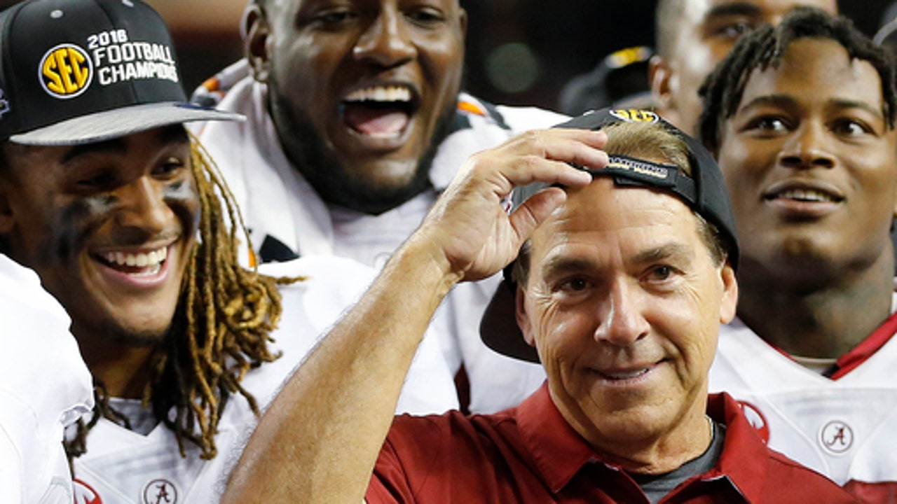 It's a sweep: No 1. Alabama cleans up on AP All-SEC team